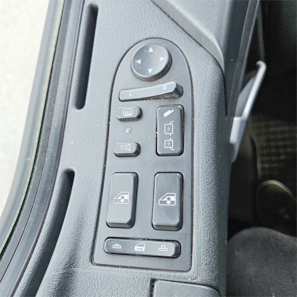 Caminhão furgão MAN TGL 12.250: foto 20