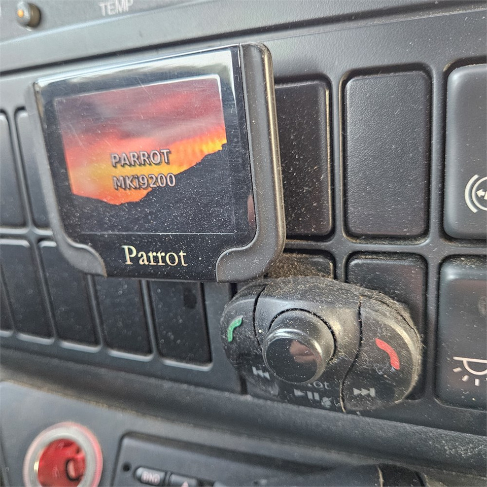 Caminhão furgão MAN TGL 12.250: foto 28