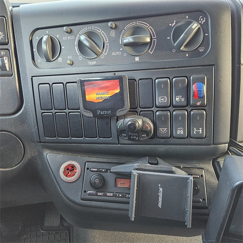 Caminhão furgão MAN TGL 12.250: foto 25