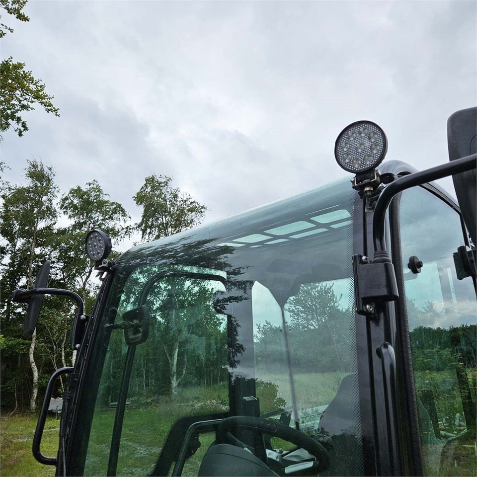 Locação de Manitou MLA 4-50 H-C Manitou MLA 4-50 H-C: foto 38