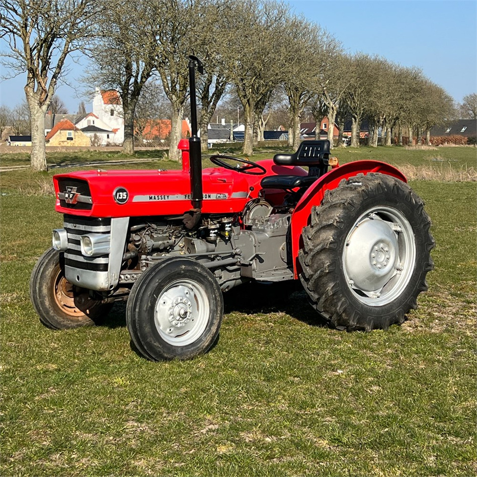 Massey Ferguson 135 Diesel - Trator: foto 4 Massey Ferguson 135 Diesel - Trator: foto 4