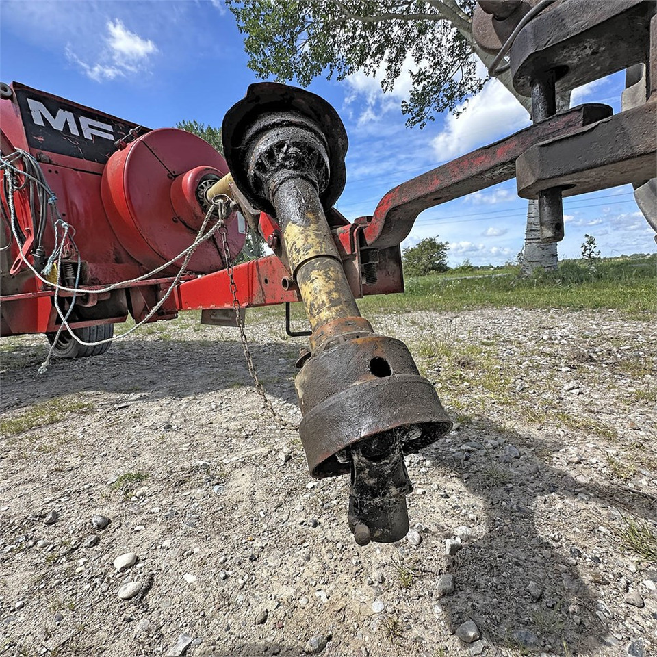 Máquina para produção de feno Massey Ferguson MF128: foto 18