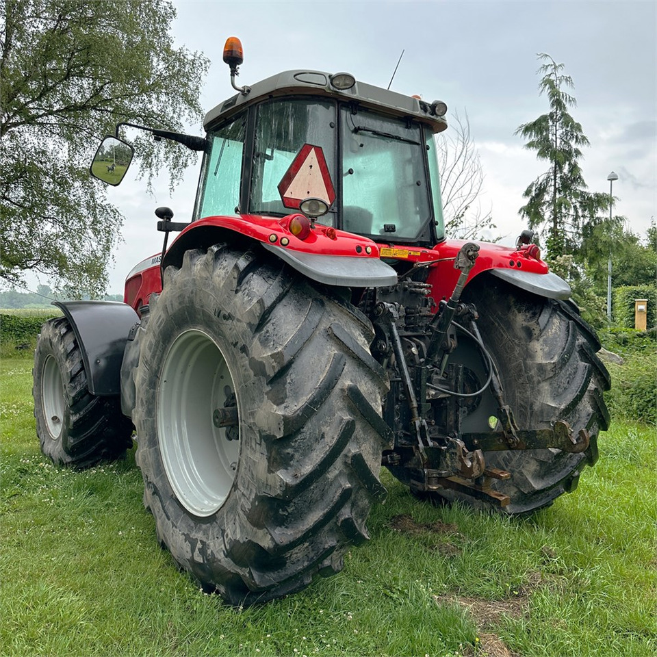 Massey Ferguson MF8460 Dyna-VT - Trator: foto 5 Massey Ferguson MF8460 Dyna-VT - Trator: foto 5