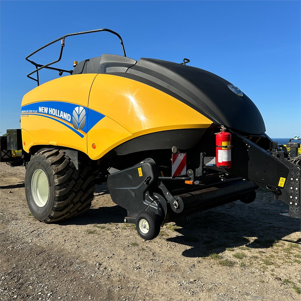 Máquina para produção de feno New Holland Bigbaler 1290 Plus: foto 8 Máquina para produção de feno New Holland Bigbaler 1290 Plus: foto 8