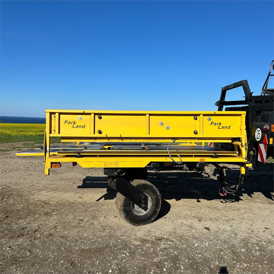 Máquina para produção de feno New Holland Bigbaler 1290 Plus: foto 13 Máquina para produção de feno New Holland Bigbaler 1290 Plus: foto 13