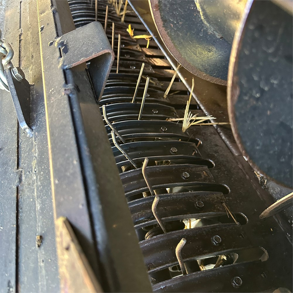 Máquina para produção de feno New Holland Bigbaler 1290 Plus: foto 22 Máquina para produção de feno New Holland Bigbaler 1290 Plus: foto 22