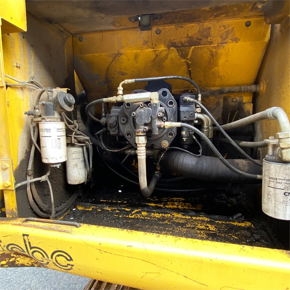 Escavadora de rastos New Holland E 265 B: foto 24