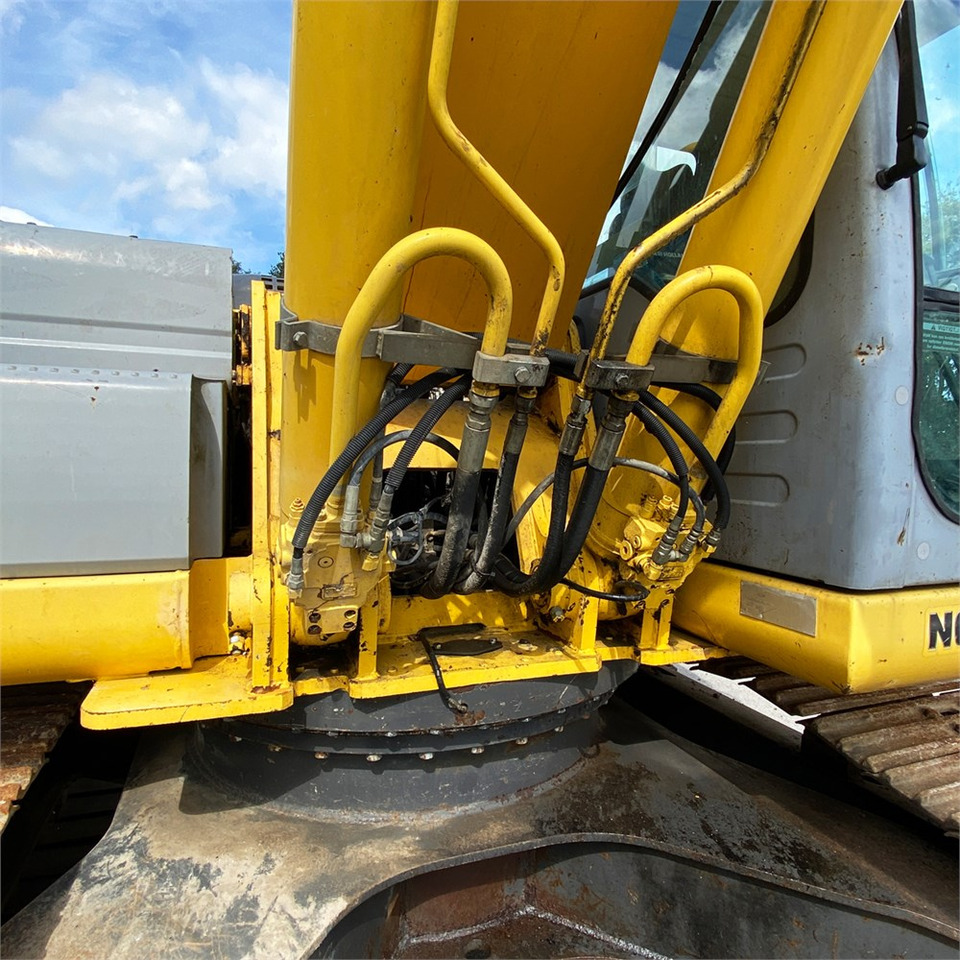 Escavadora de rastos New Holland E 265 B: foto 17