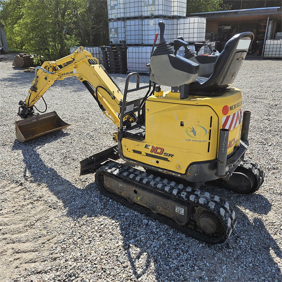 Mini escavadeira New Holland E10 SR: foto 6