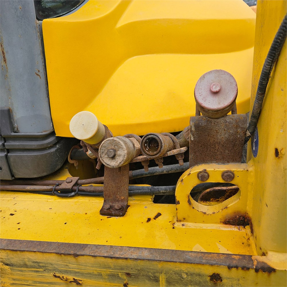 Retroescavadeira New Holland LB115-4PS: foto 49