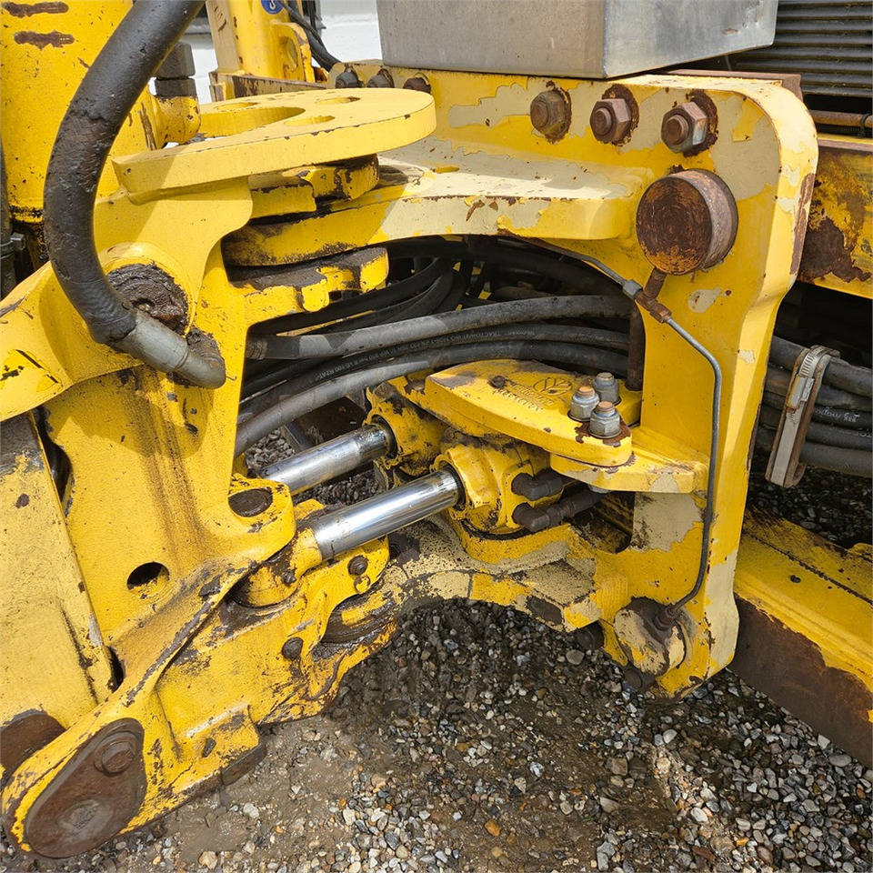 Retroescavadeira New Holland LB115-4PS: foto 46