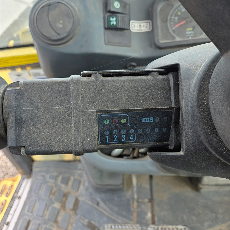 Retroescavadeira New Holland LB115-4PS: foto 20