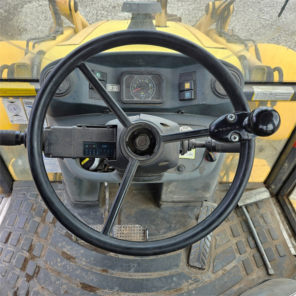 Retroescavadeira New Holland LB115-4PS: foto 18