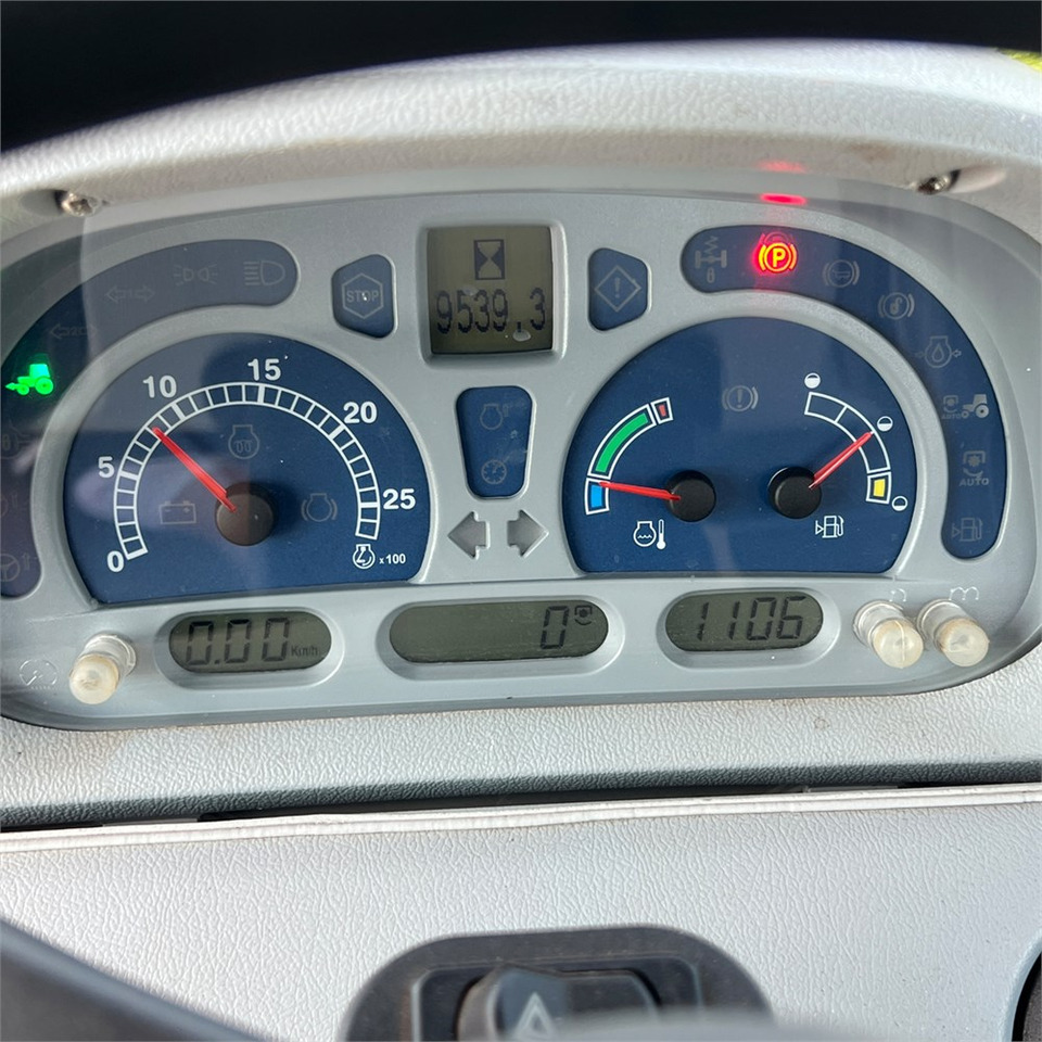 Trator New Holland T6050: foto 25