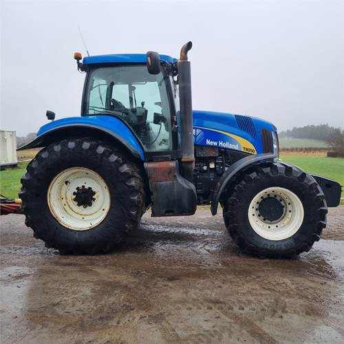 New Holland T8050 Class 5 - Trator: foto 2 New Holland T8050 Class 5 - Trator: foto 2