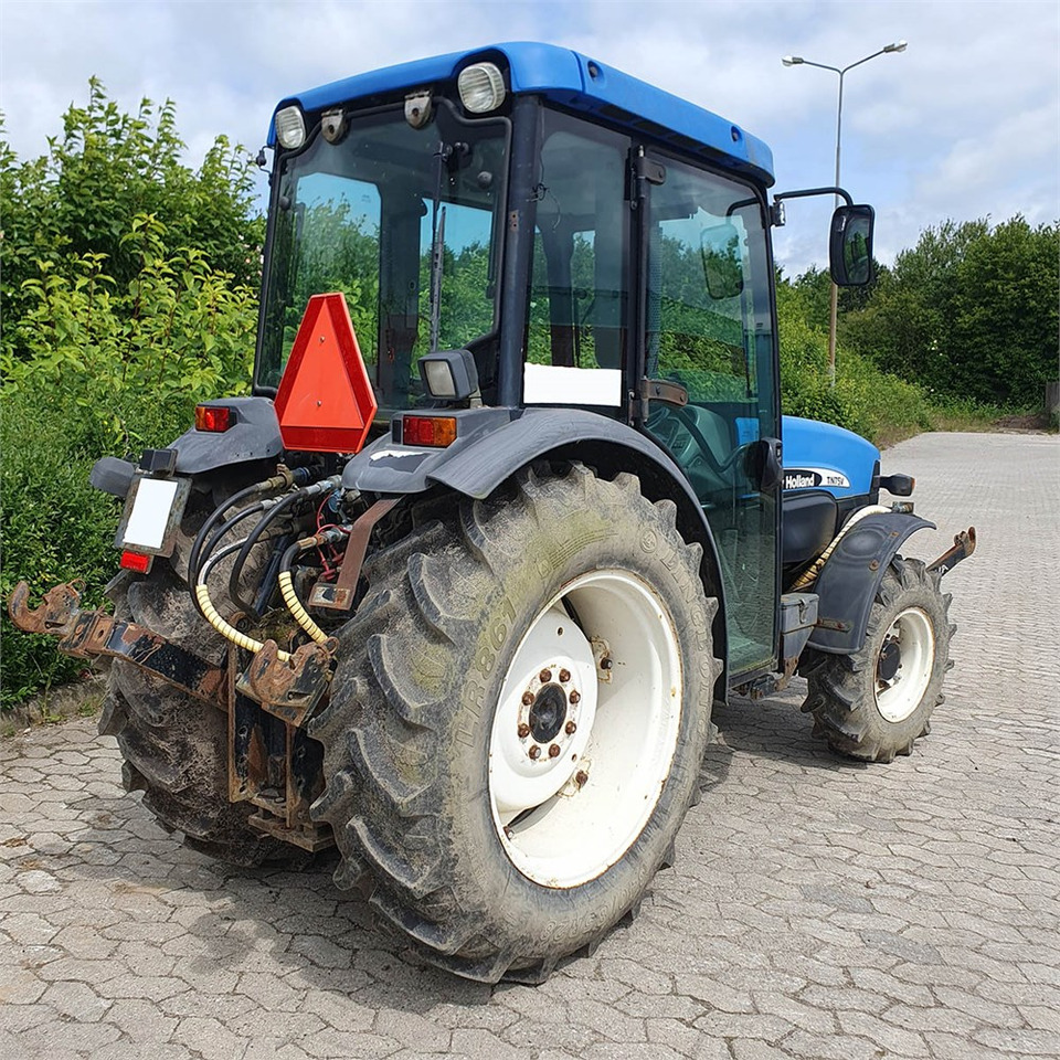 New Holland TN75 V - Trator: foto 5 New Holland TN75 V - Trator: foto 5
