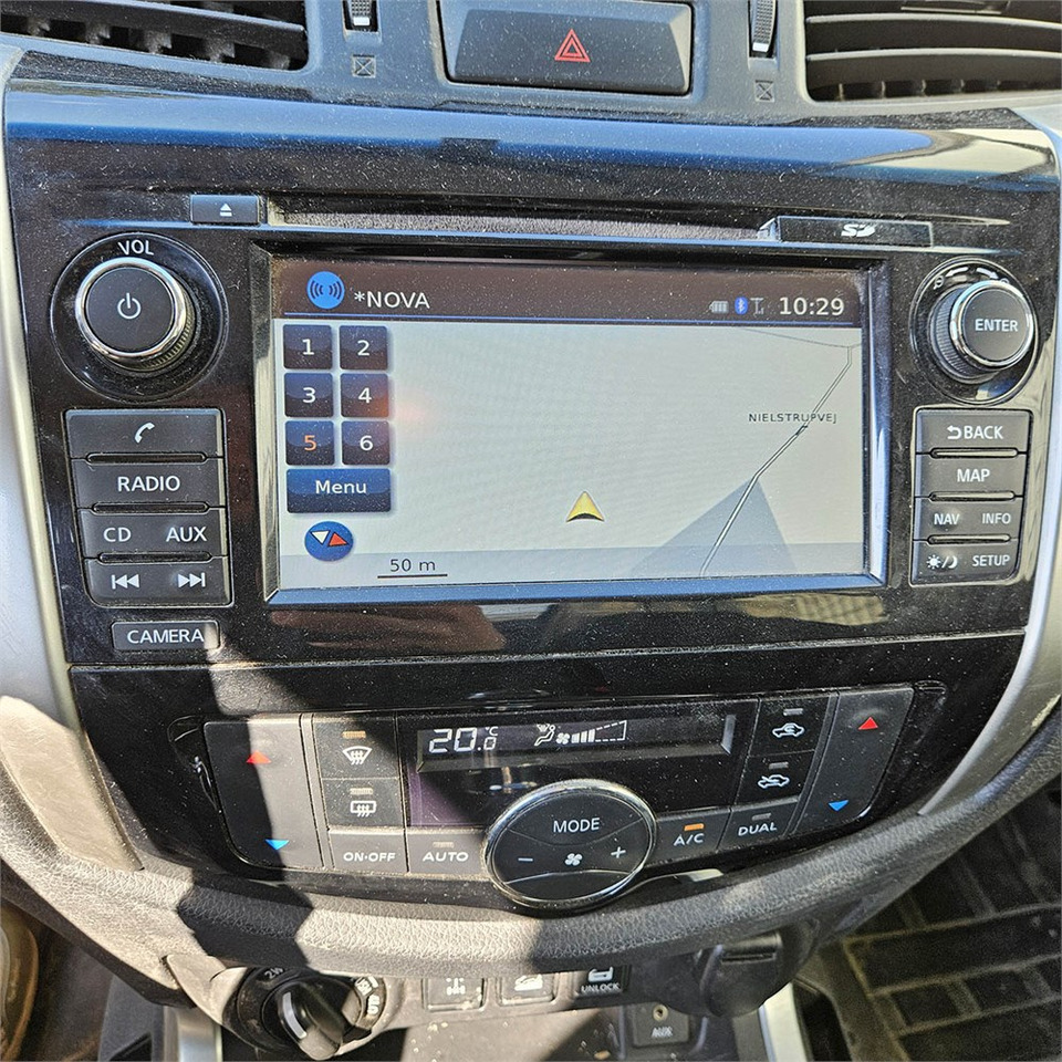 Locação de Nissan Navara Nissan Navara: foto 12