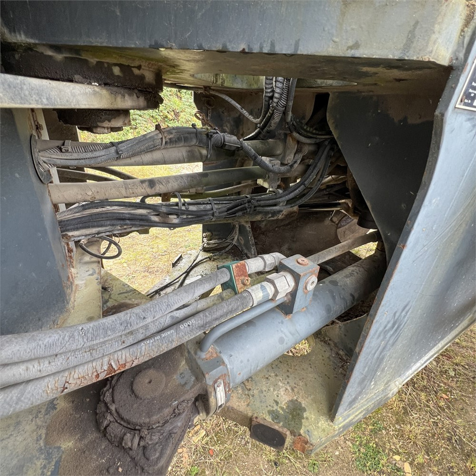 Locação de O&K L25.5 O&K L25.5: foto 29