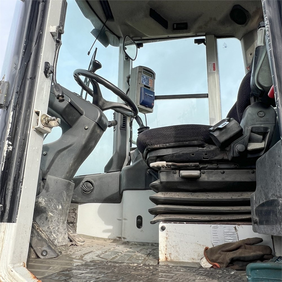 Locação de O&K L25.5 O&K L25.5: foto 12