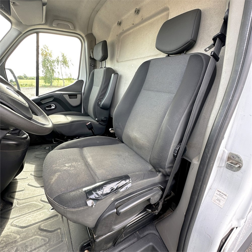 Locação de Renault Master 2,3 DCI L3H2 165 HK Van Renault Master 2,3 DCI L3H2 165 HK Van: foto 11