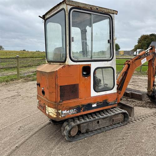 Schaeff HR 02 - Mini escavadeira: foto 2 Schaeff HR 02 - Mini escavadeira: foto 2