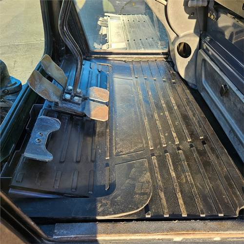 Mini escavadeira Schaeff TC16: foto 19