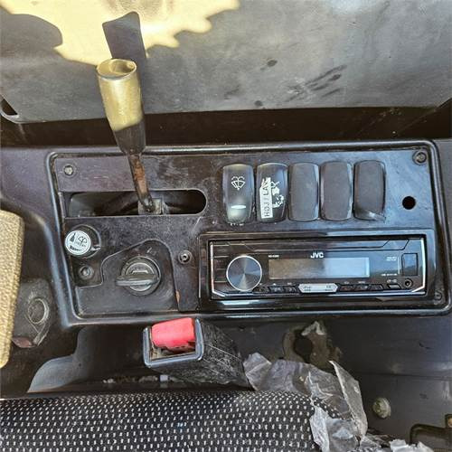 Mini escavadeira Schaeff TC16: foto 16