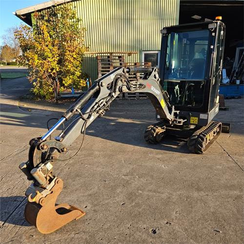 Mini escavadeira Schaeff TC16: foto 11