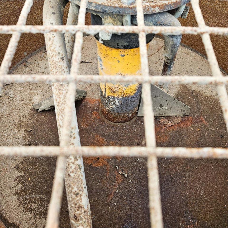 Soroto 300 L-30 - Betoneira: foto 5 Soroto 300 L-30 - Betoneira: foto 5