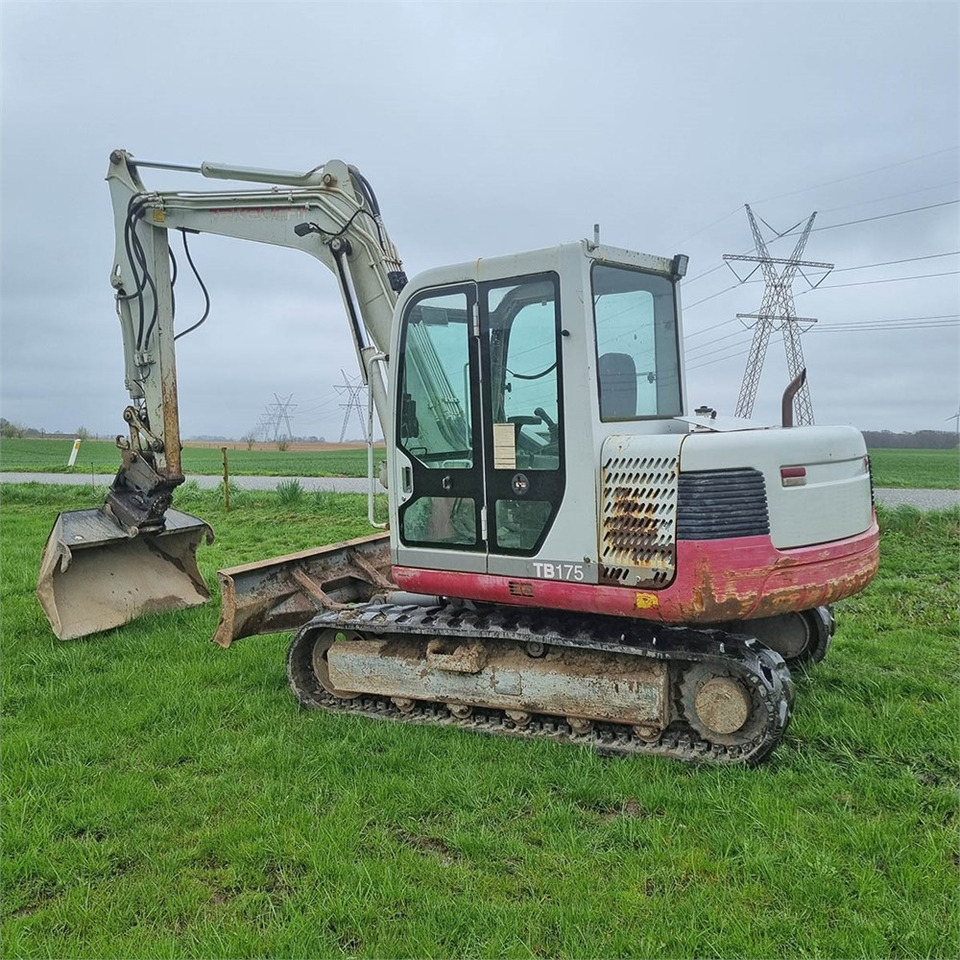 Takeuchi TB175 - Mini escavadeira: foto 3 Takeuchi TB175 - Mini escavadeira: foto 3