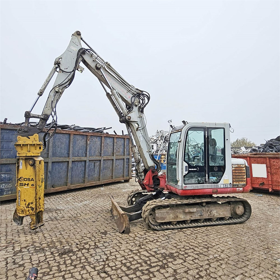 Takeuchi TB175 - Mini escavadeira: foto 1 Takeuchi TB175 - Mini escavadeira: foto 1