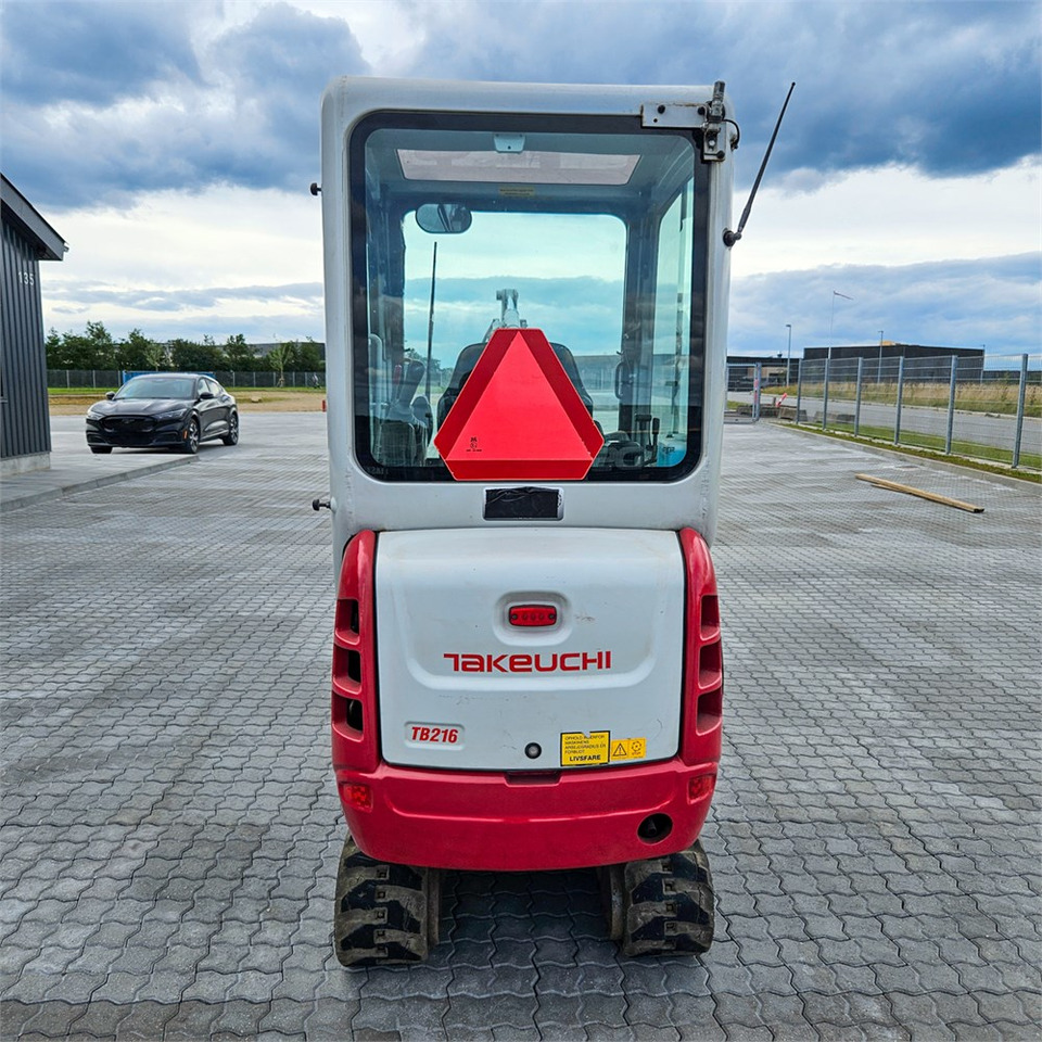 Takeuchi TB216 - Mini escavadeira: foto 3 Takeuchi TB216 - Mini escavadeira: foto 3