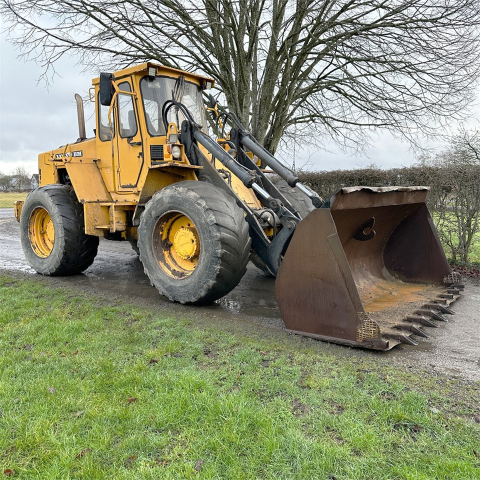 Volvo BM4400 - Carregadeira de rodas: foto 1 Volvo BM4400 - Carregadeira de rodas: foto 1