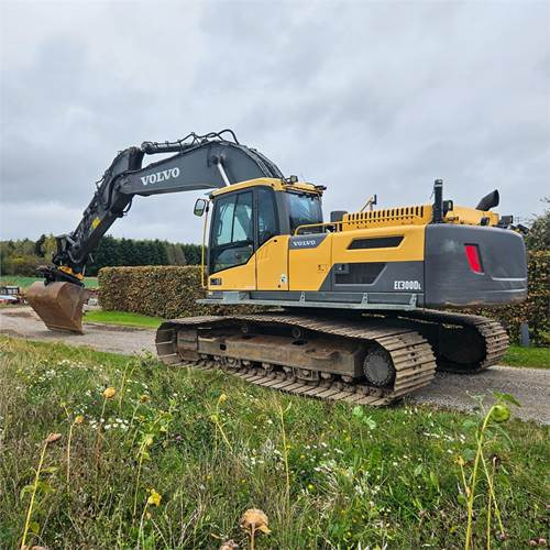 Volvo EC300 DL - Escavadora de rastos: foto 1 Volvo EC300 DL - Escavadora de rastos: foto 1