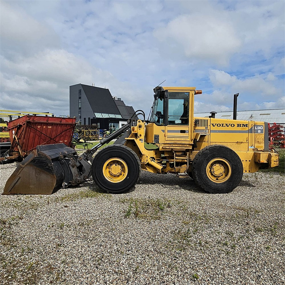 Volvo L90 B - Carregadeira de rodas: foto 4 Volvo L90 B - Carregadeira de rodas: foto 4