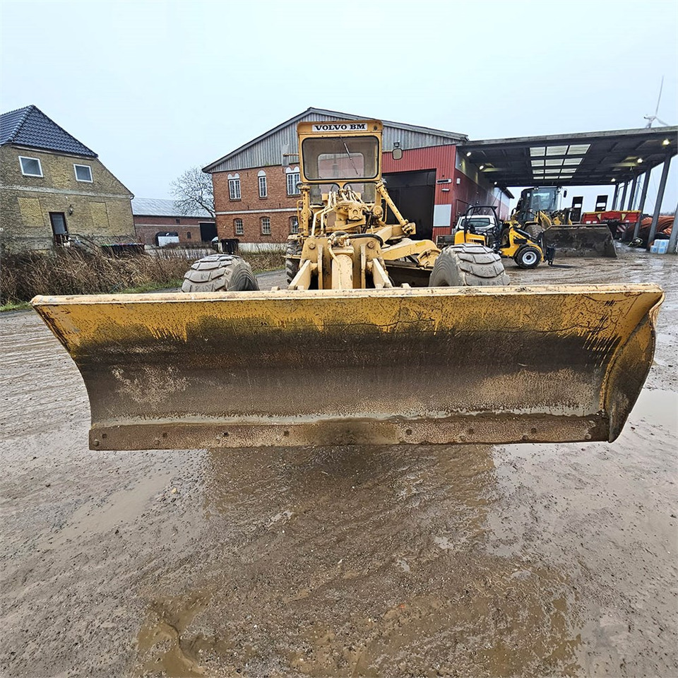 Volvo VHK-310 BM - Motoniveladora: foto 4 Volvo VHK-310 BM - Motoniveladora: foto 4