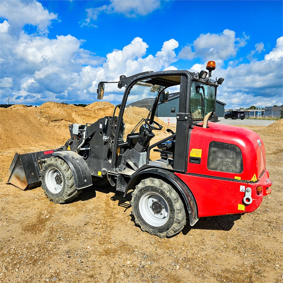 Weidemann 2070 CX - Carregadeira de rodas: foto 1 Weidemann 2070 CX - Carregadeira de rodas: foto 1