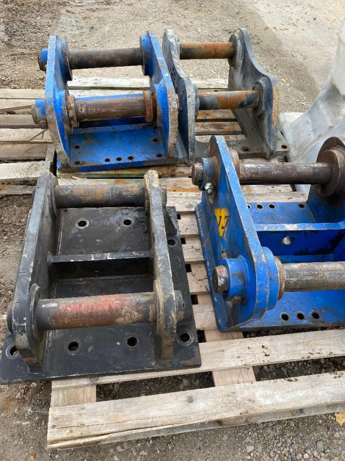 Acoplamento rápido de Máquina de construção ARDEN EQUIPEMENT 4 X PLATINES: foto 1