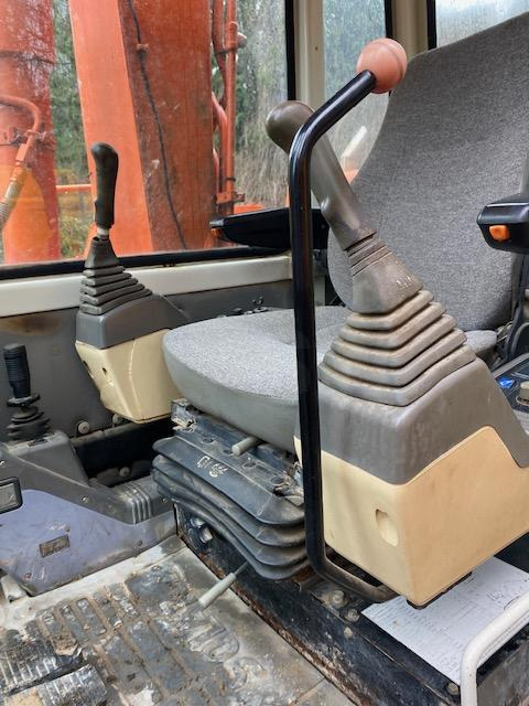 Daewoo 75 - Mini escavadeira: foto 3 Daewoo 75 - Mini escavadeira: foto 3