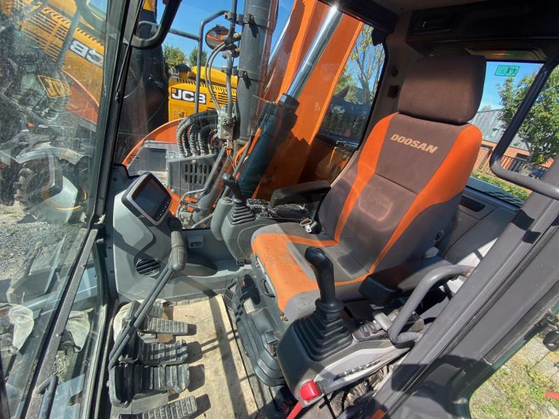 Escavadora de rastos Doosan DX 140LCR-5: foto 9
