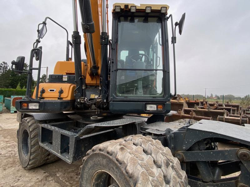 Escavadeira de rodas Hyundai HW 140: foto 8 Escavadeira de rodas Hyundai HW 140: foto 8