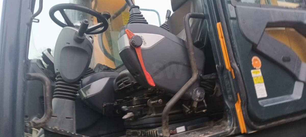 Escavadeira de rodas Hyundai HW 210: foto 7