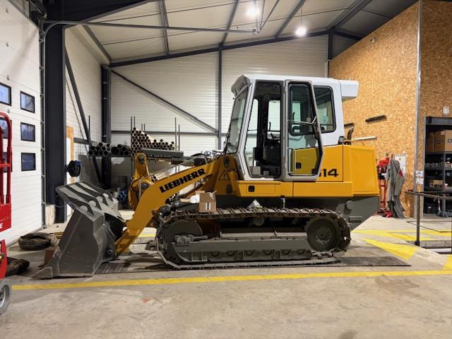 Liebherr LR614 - Carregadeira de esteiras: foto 1 Liebherr LR614 - Carregadeira de esteiras: foto 1