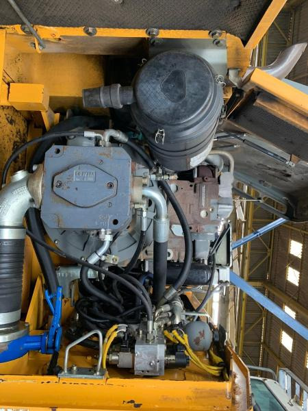 Liebherr R 904C HDSL - Escavadora de rastos: foto 2 Liebherr R 904C HDSL - Escavadora de rastos: foto 2