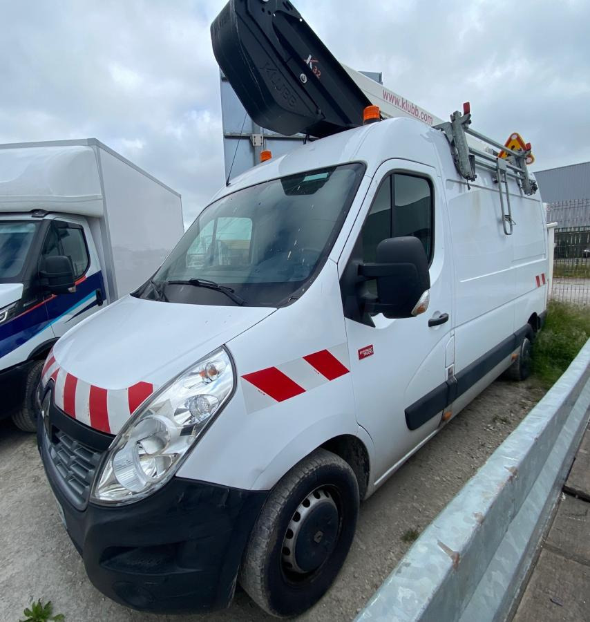 Renault Master - Caminhão com plataforma aérea: foto 3 Renault Master - Caminhão com plataforma aérea: foto 3