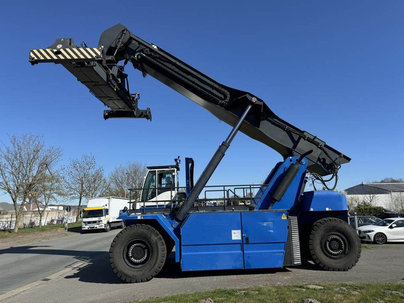 CES Kalmar IRS 50.6 - Reachstacker porta contentores: foto 1 CES Kalmar IRS 50.6 - Reachstacker porta contentores: foto 1