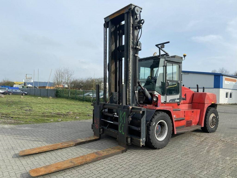 Kalmar DCE150-12 - Empilhadeira a diesel: foto 3 Kalmar DCE150-12 - Empilhadeira a diesel: foto 3