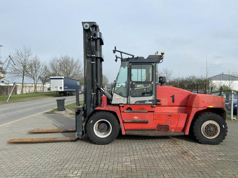 Kalmar DCE150-12 - Empilhadeira a diesel: foto 2 Kalmar DCE150-12 - Empilhadeira a diesel: foto 2