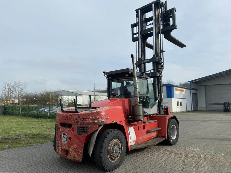 Kalmar DCE150-12 - Empilhadeira a diesel: foto 4 Kalmar DCE150-12 - Empilhadeira a diesel: foto 4