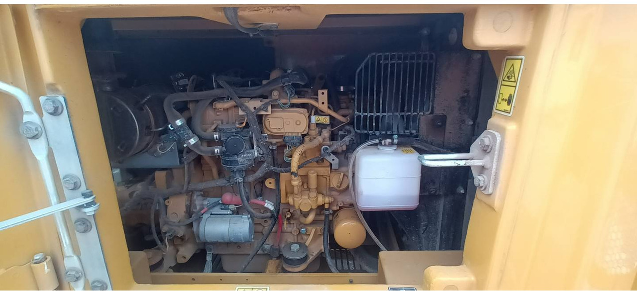 Escavadora de rastos CAT 307.5: foto 7
